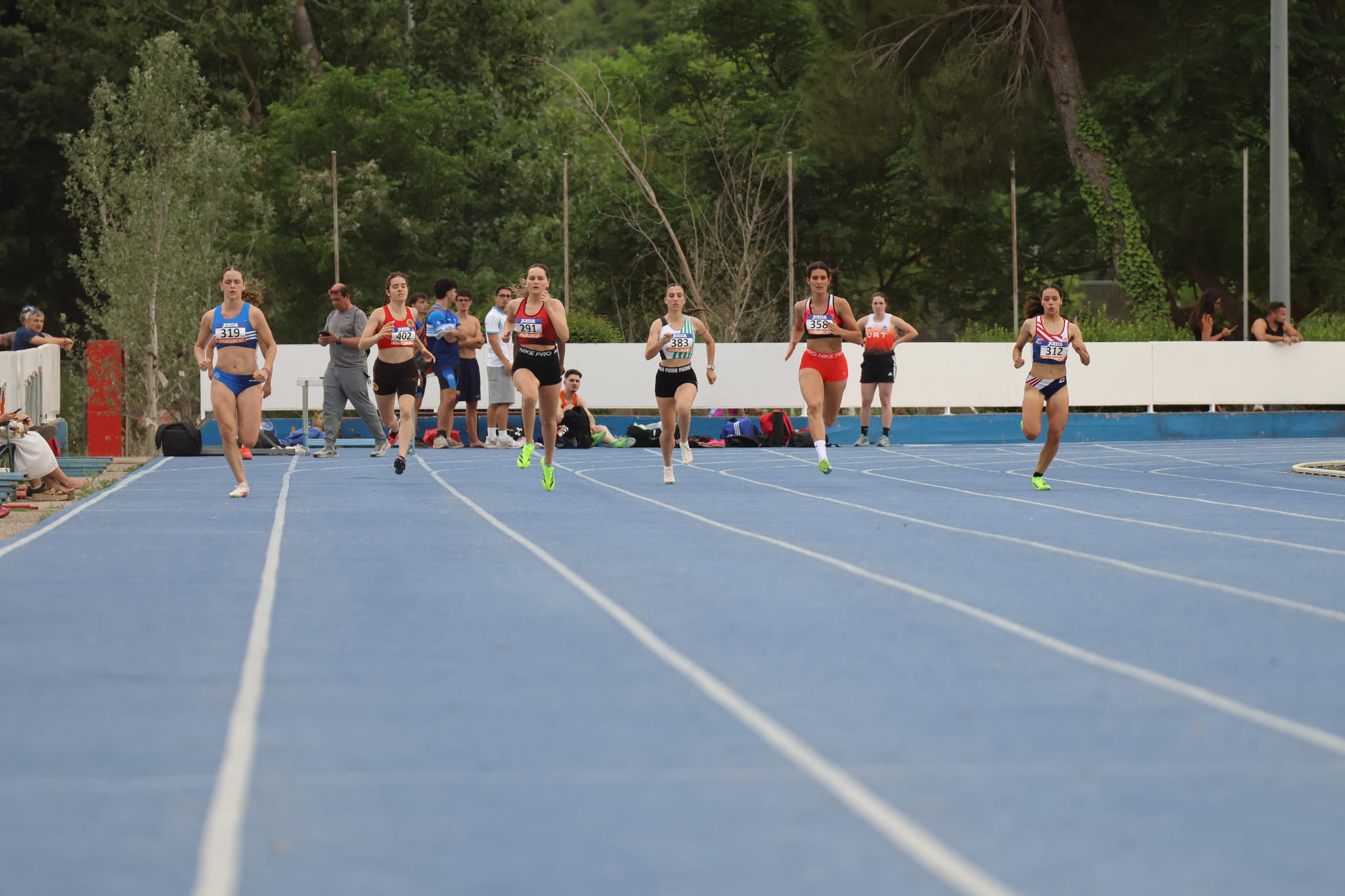 Club Atletisme Badalona - Especialitzacio